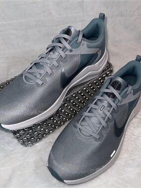 Nike Downshifter 12 Light Smoke Grey Men’s 10 NWB